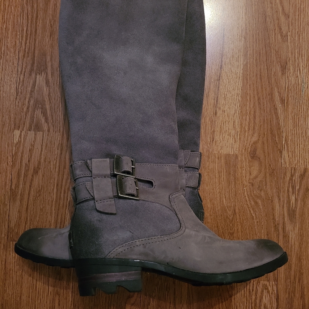 Sorel Lolla tall II boot